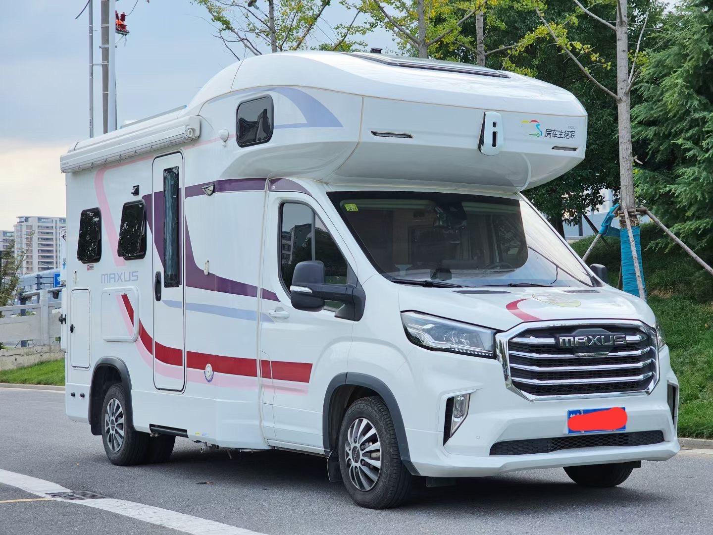 成都上汽大通MAXUS V90房车价格28.88万起 暂无优惠