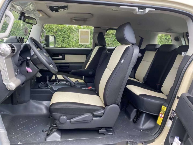 2025新款兰德酷路泽中东版团购价格69万起 欢迎上门试驾