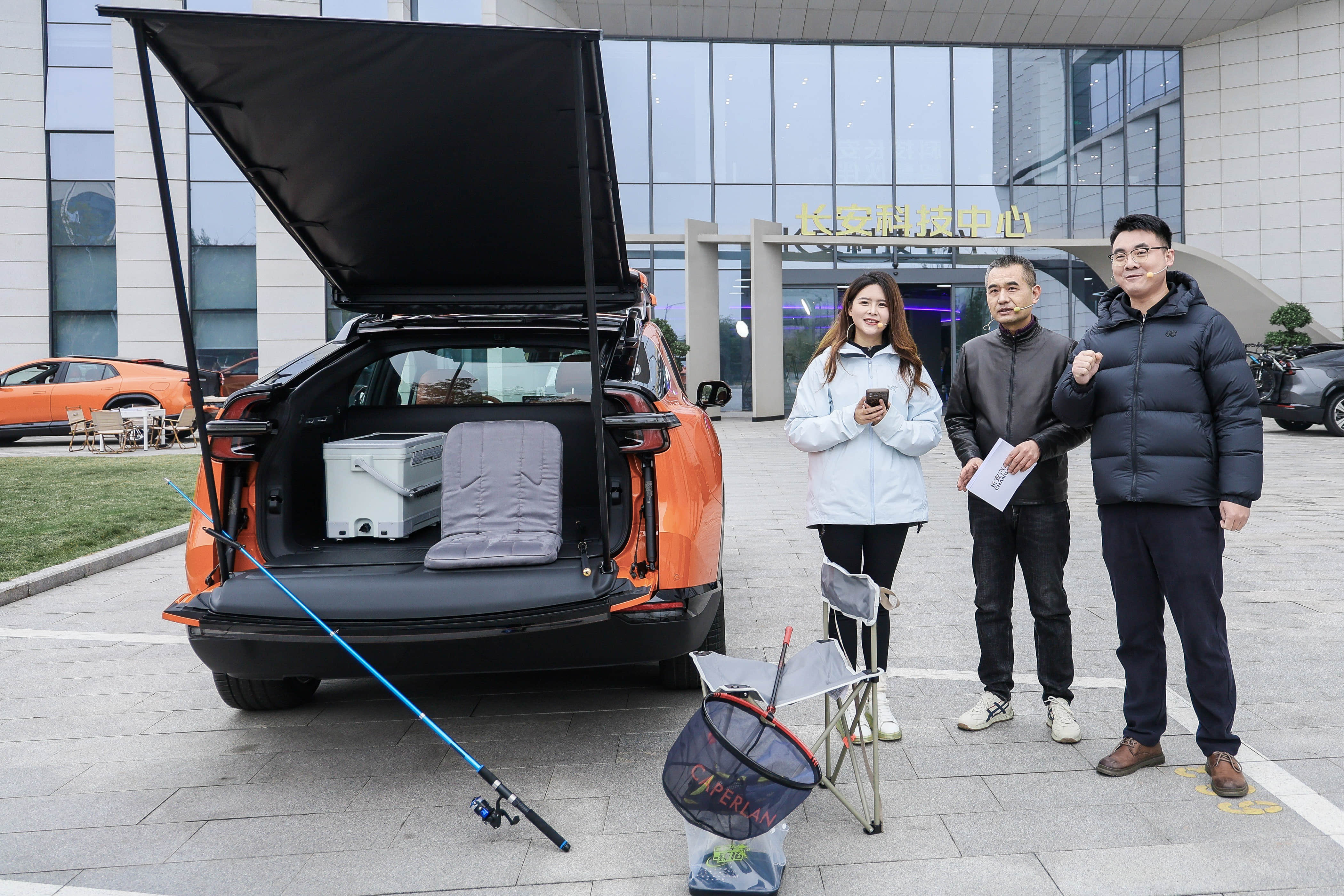 启源A06率先“亮剑”,长安智能化打响“富裕仗”