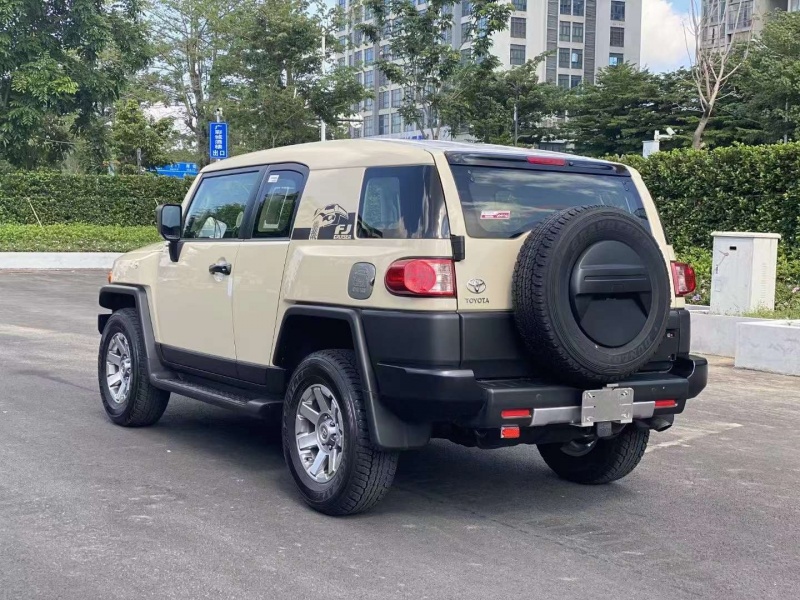 现购兰德酷路泽中东版让利促销中 店内让利达34.8万元