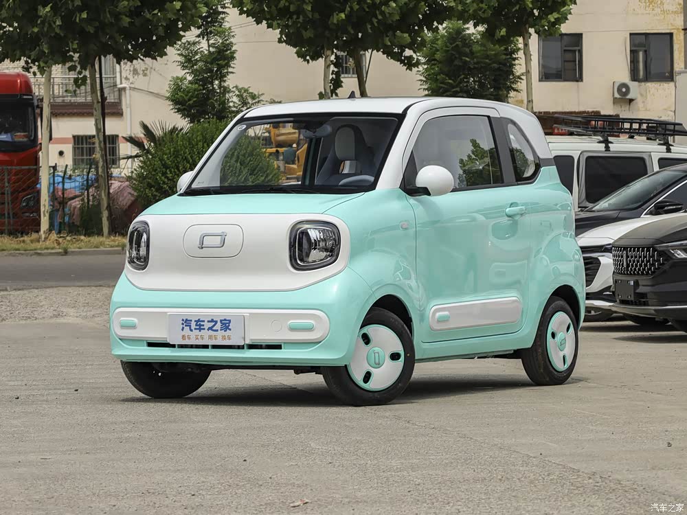 奔腾小马“奶咖棕”新色上市 最低0.99万入手