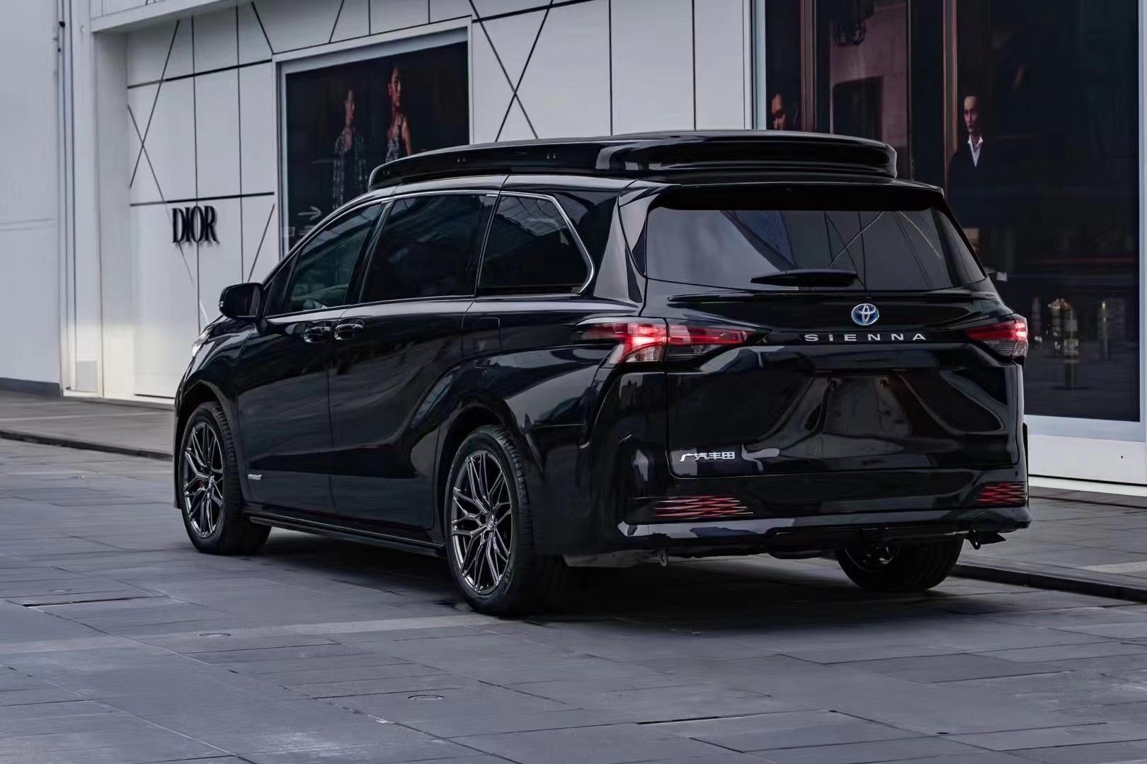 全能型四驱MPV 丰田威尔法7座商务车 宜商宜家用