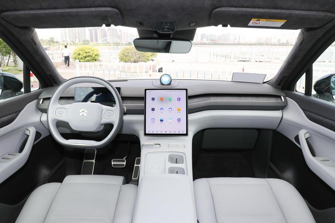 全新ES8降价提产能,蔚来冲刺第四季度盈利有戏了?