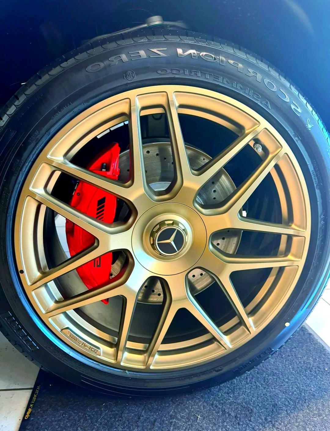 2024款奔驰G63加版顶配最低提车价多少钱