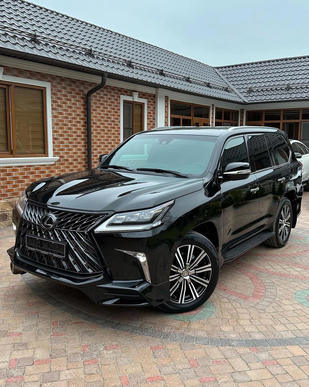 2024平行进口雷克萨斯LX570中东版让利直降39万 最低136万