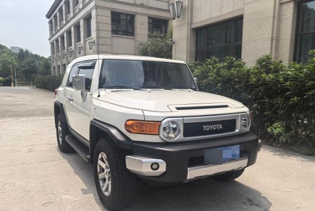 平行进口丰田FJ酷路泽目前售价43万起
