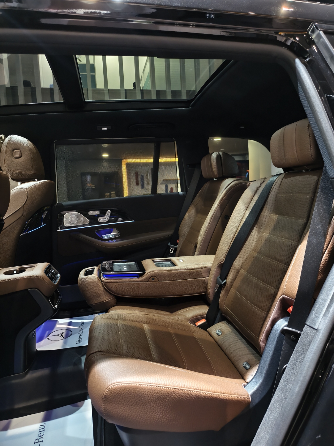 成都奔驰GLE墨版团购优惠27万 欢迎到店试驾