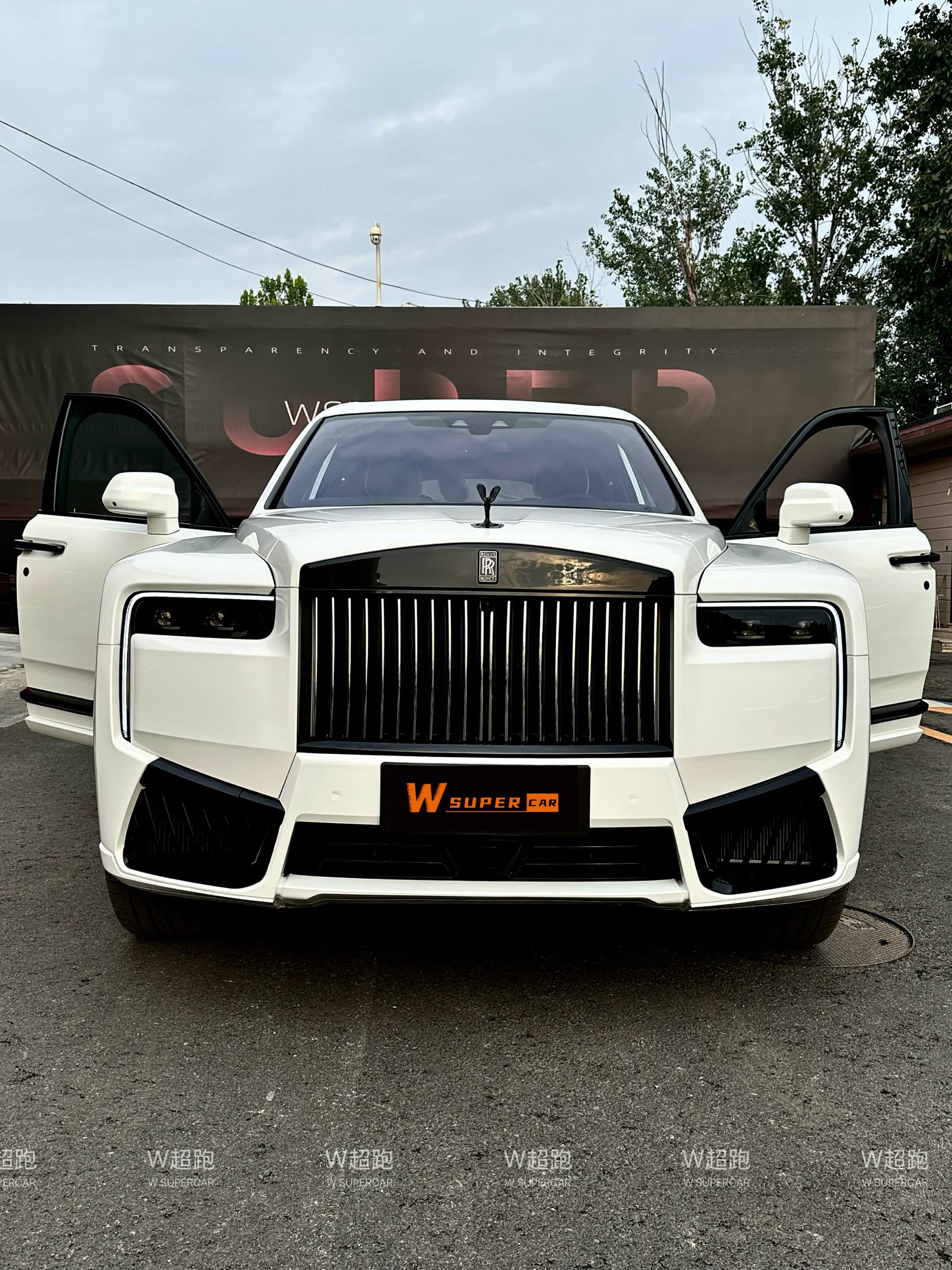 劳斯莱斯库里南热销中 限时优惠高达150万元