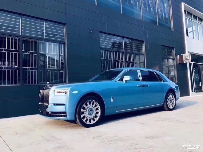 成都幻影价格最高优惠86万 欢迎前来试驾