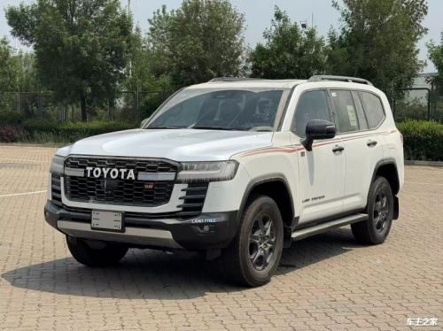 2025酷路泽70系列中东版限时优惠38.8万