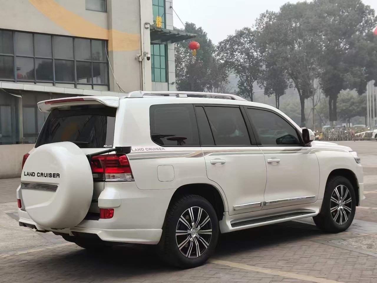 进口兰德酷路泽中东版行情解读