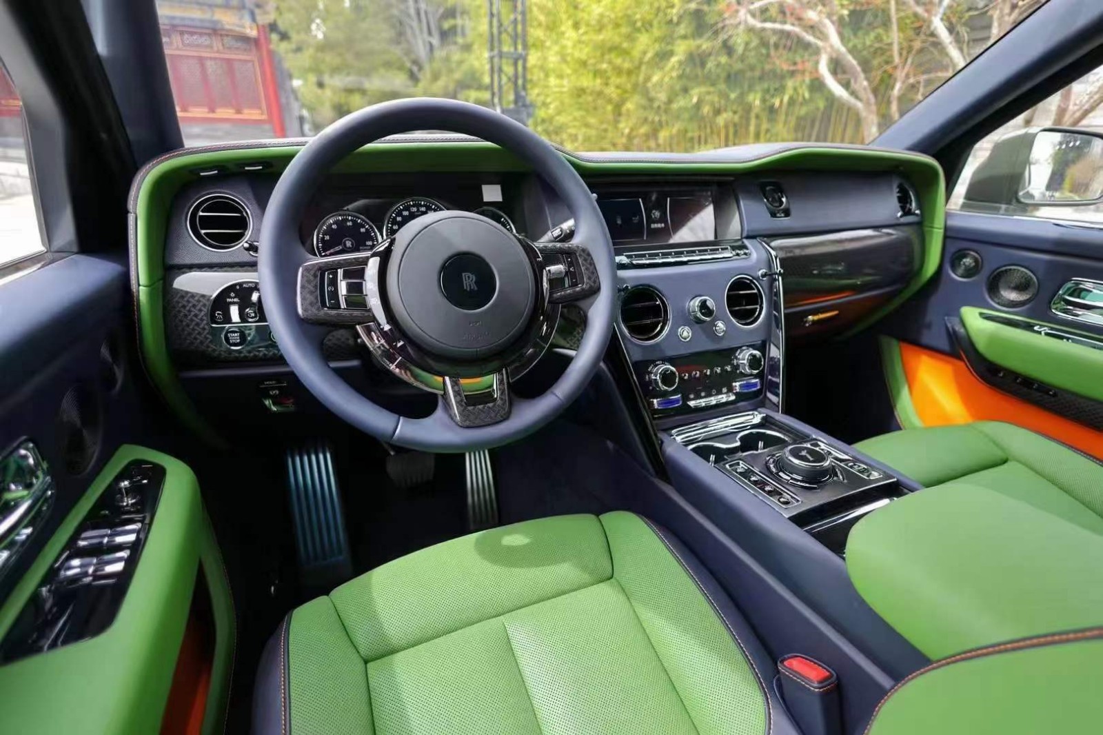 现购卫士欧版让利直降20万