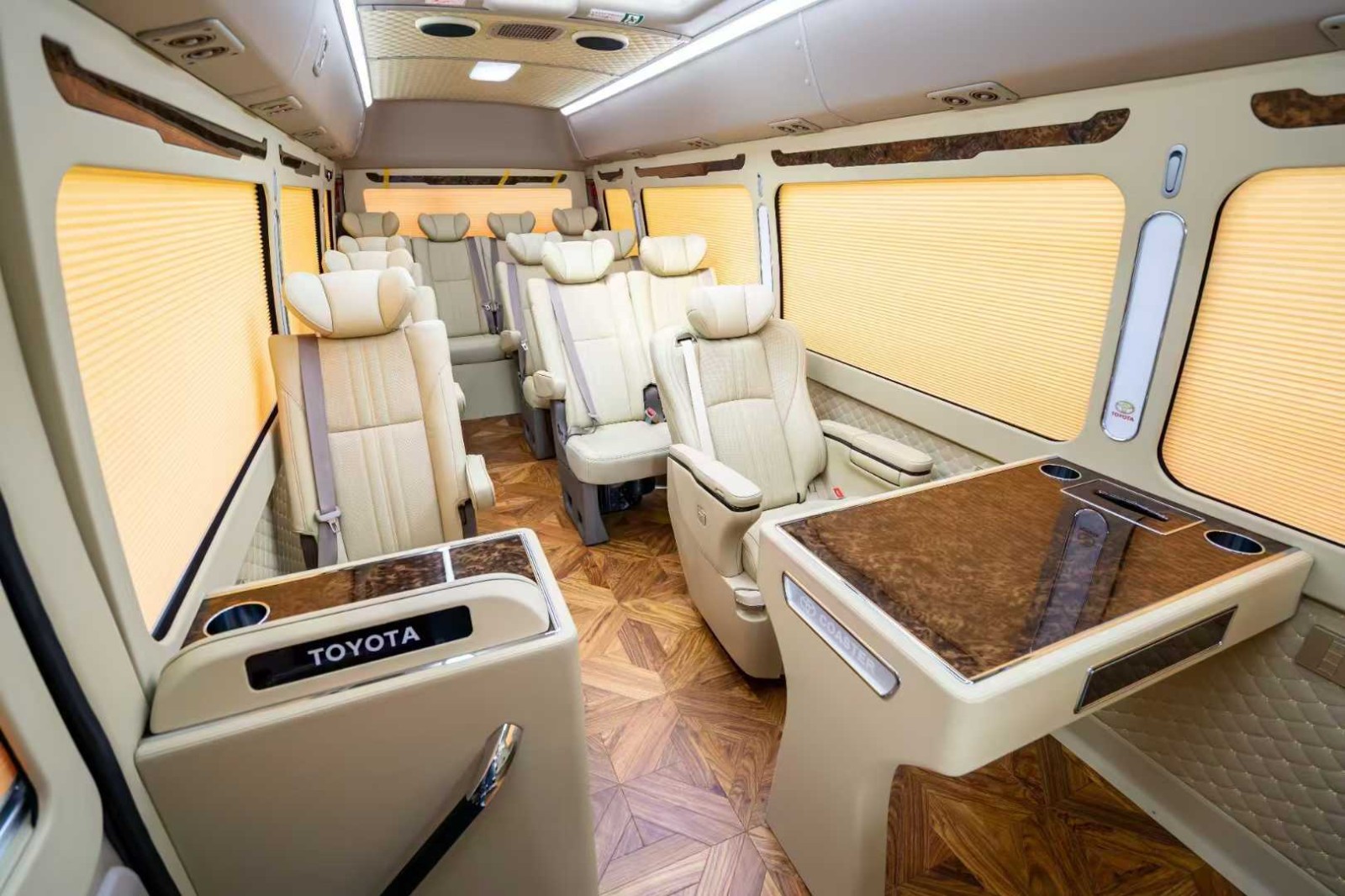 现购Granvia中东版享6万优惠 欢迎试乘试驾