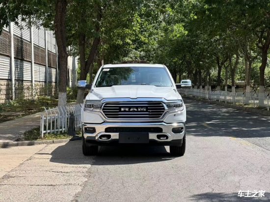 2023款加版公羊1500长角号性价比优秀