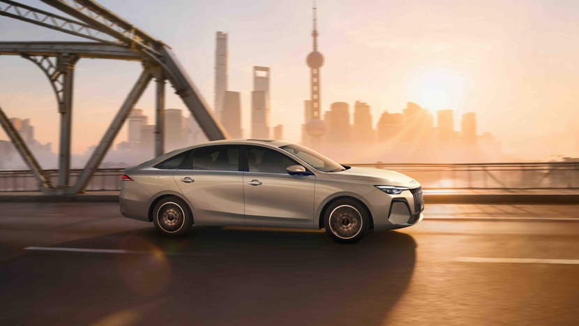 省油耐久,长长久久-国民好车荣威i6预售6.59万元起