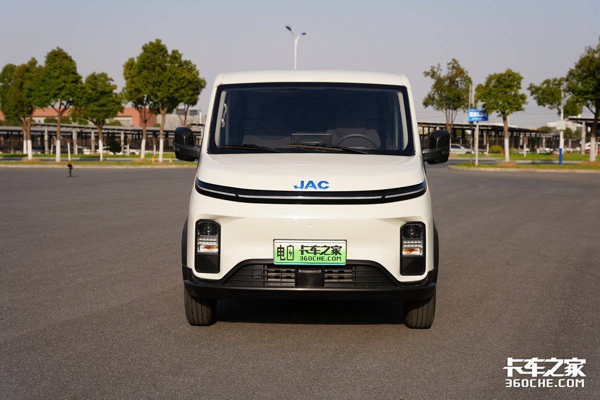 成都Van宝路售价11.98万起 暂无优惠