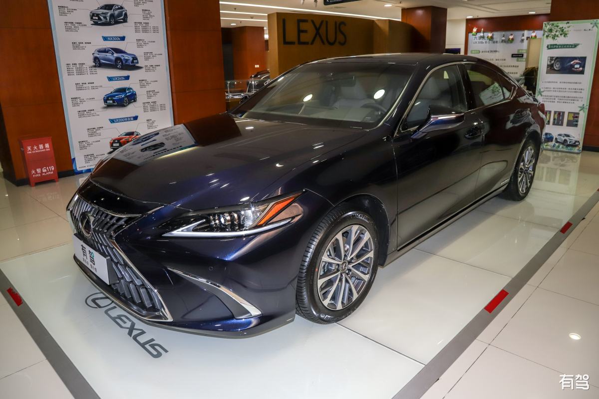 2024雷克萨斯LM亚洲版最新报价122万起 直降43万