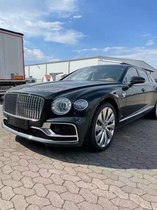 成都飞驰团购价格279万起 欢迎前来试驾
