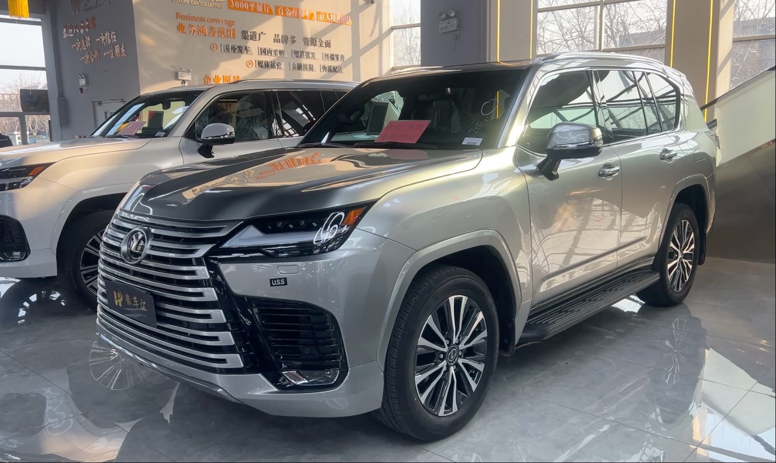 雷克萨斯LX中东版目前售价126万起 直降40万