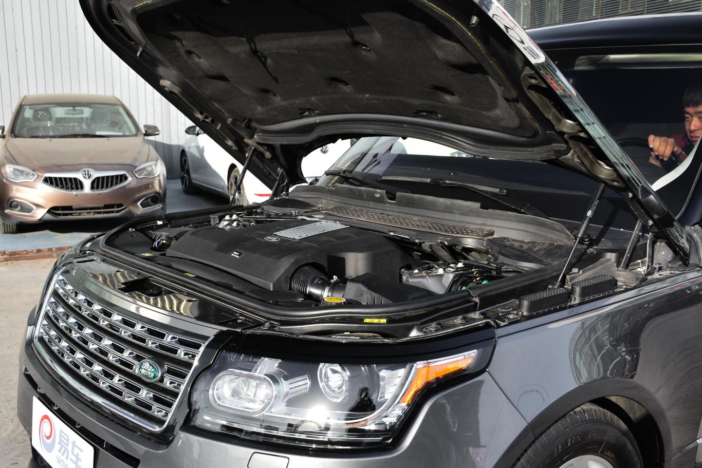 成都远卓名车路虎皇家一号团购最高优惠40万 欢迎试乘试驾