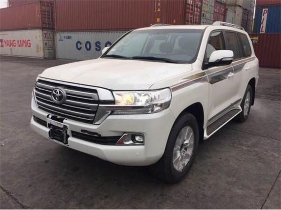 翻山越岭爬山涉水进藏越野车 丰田兰德酷路泽4000