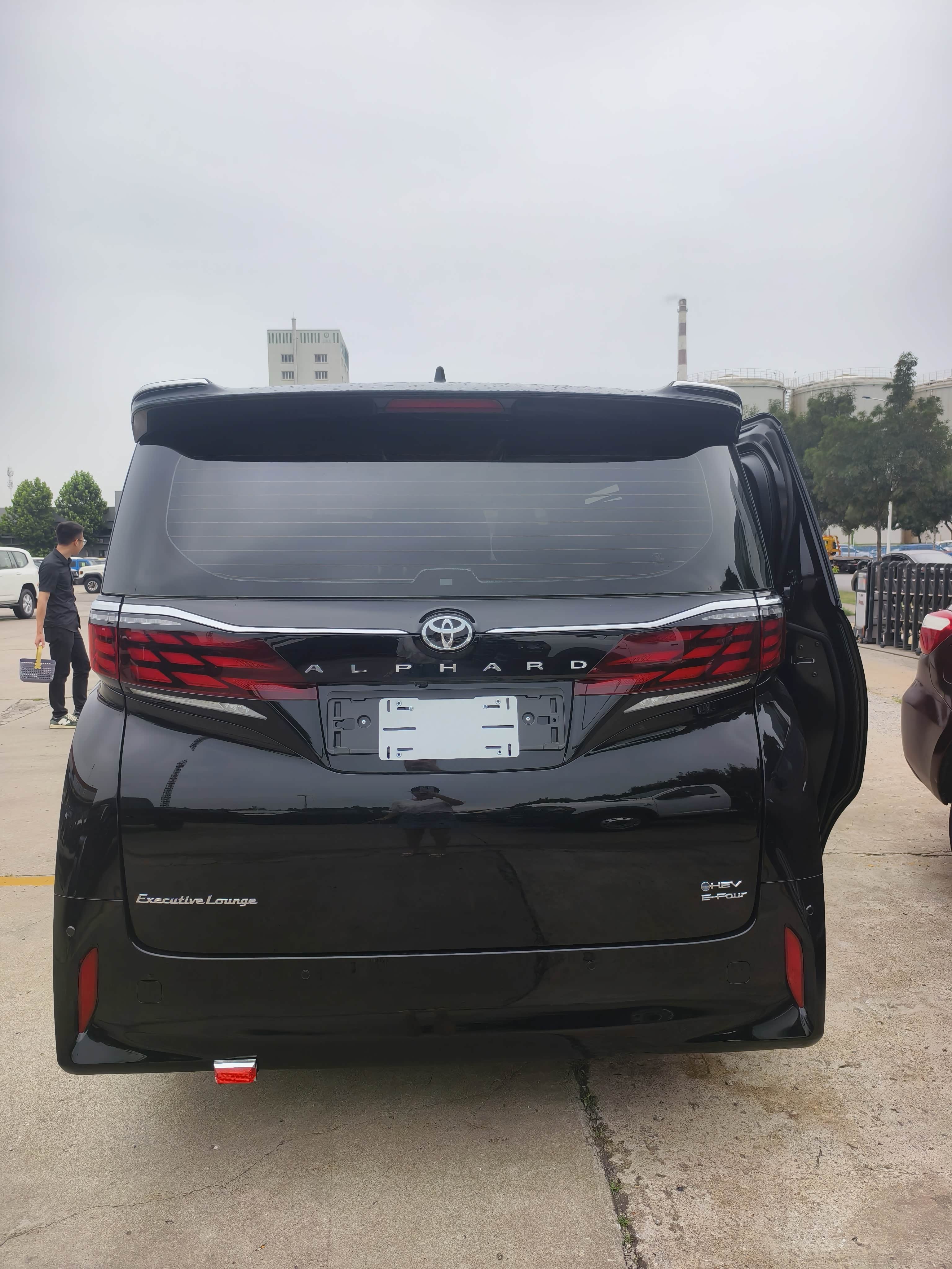 2025埃尔法亚洲版限时优惠16万