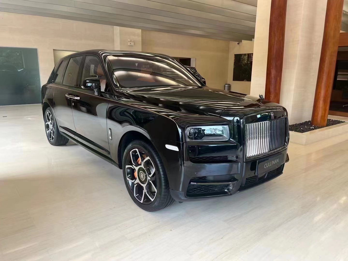 2024库里南部分车型优惠150万 欢迎上门试驾