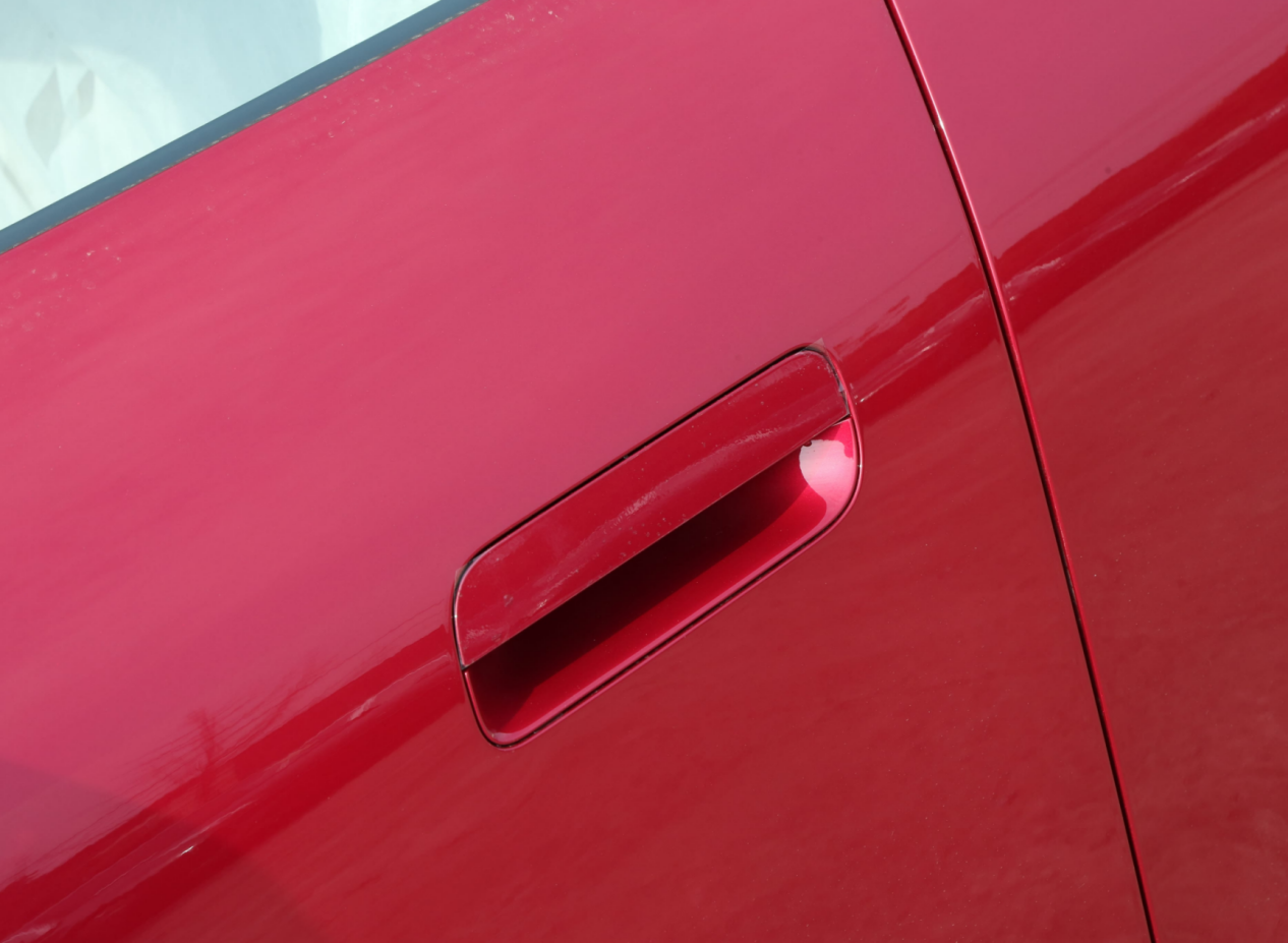 汽车门把手迎来强制性国标，隐藏式设计因安全风险将“退市”