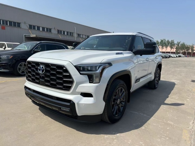 全尺寸超大SUV美规2024款丰田红杉3.5混动