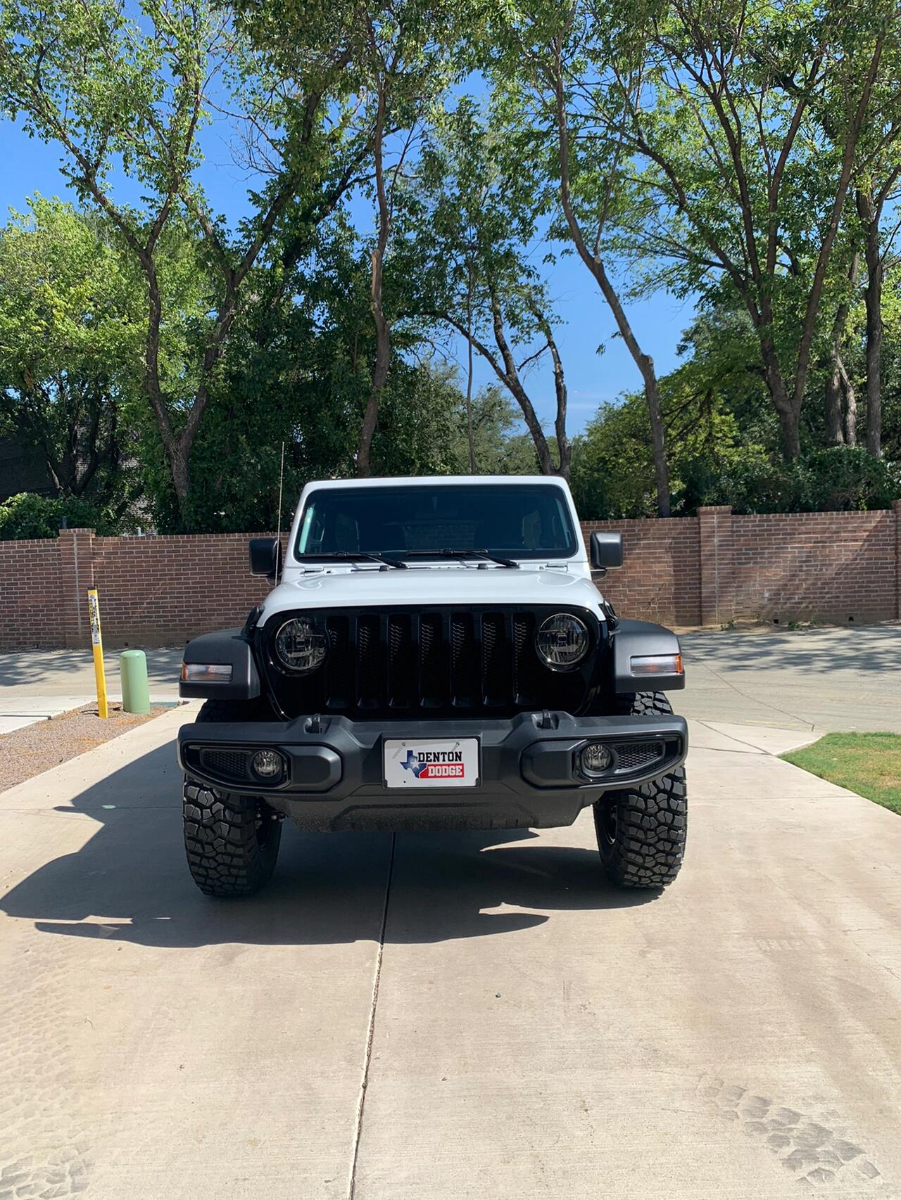 成都牧马人新能源报价49.99万起 暂无优惠