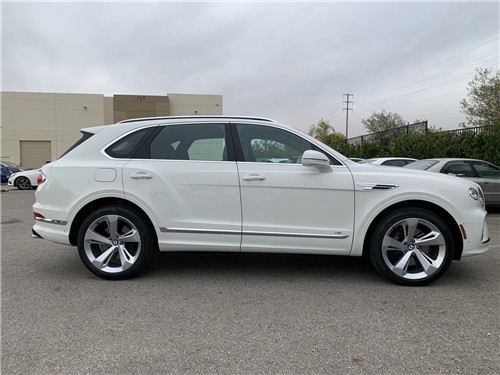 2026新款添越团购优惠73万 欢迎到店试驾