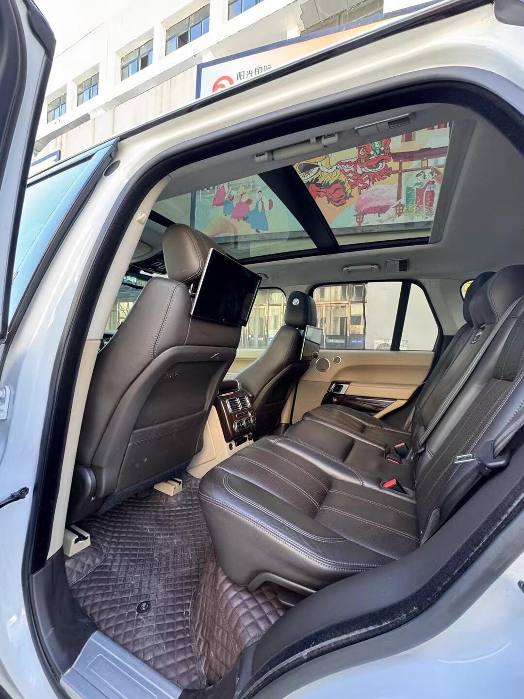 揽胜行政3.0汽油价格最低127万起售