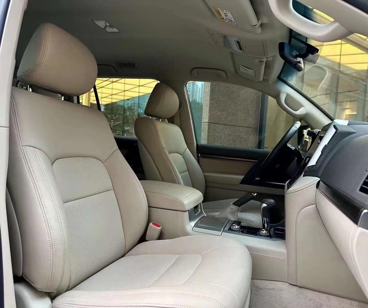 成都丰田兰德酷路泽美规版售价150万起 直降9万