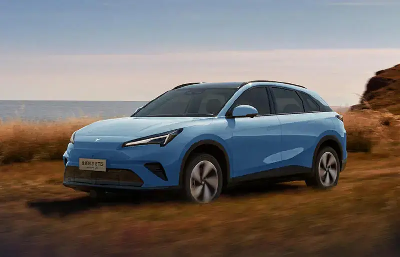 全新阿尔法T5增程版 综合续航1215km/于月底上市