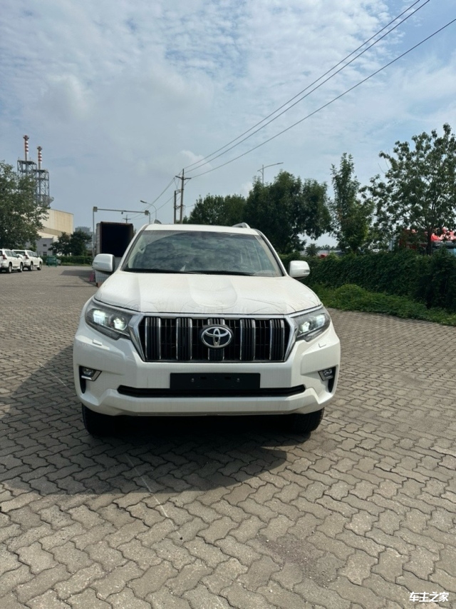 成都霸道中东版团购价格42万起 售四川