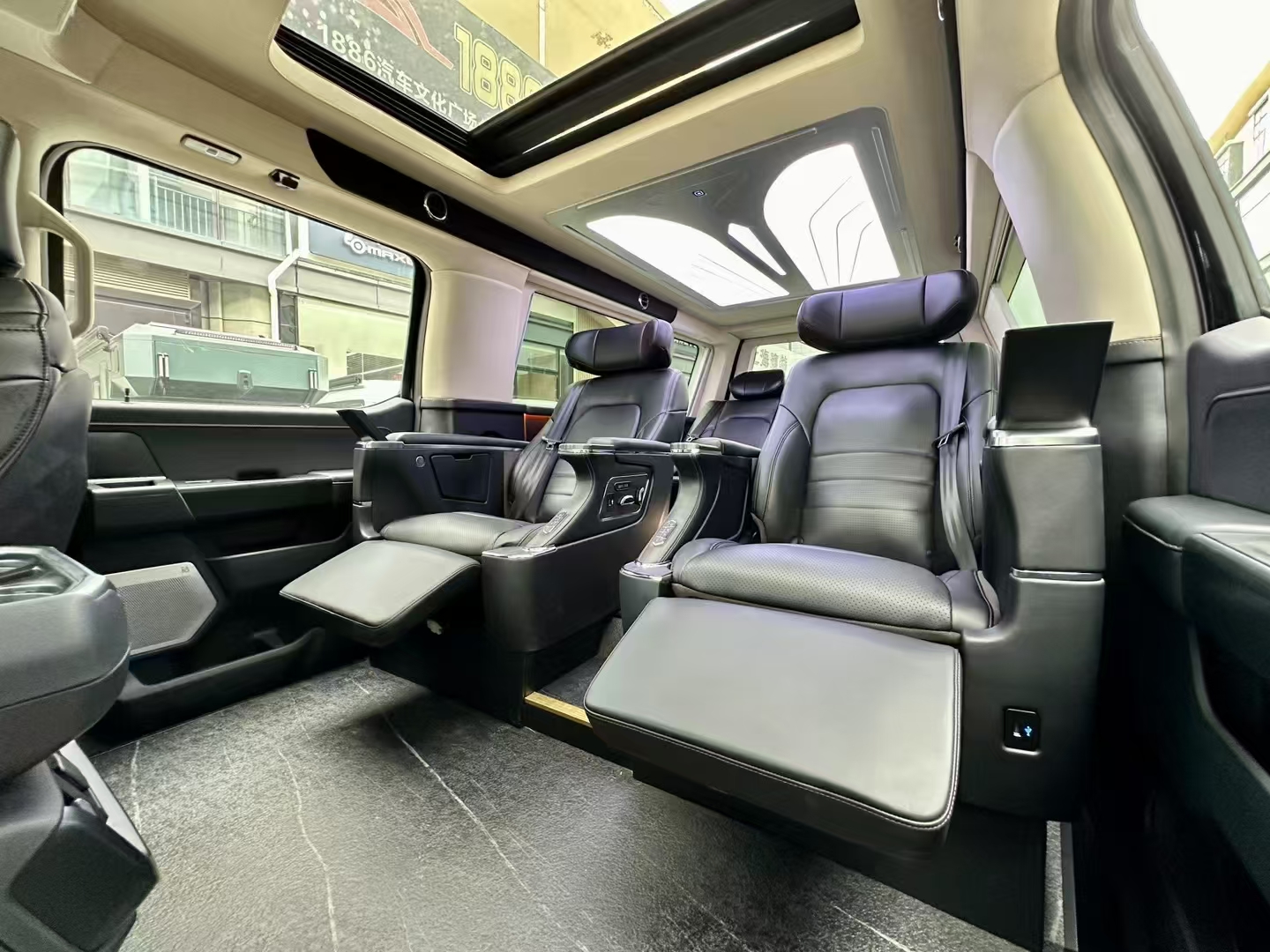 平行进口福特F-150美版最高降20万 欢迎到店试驾