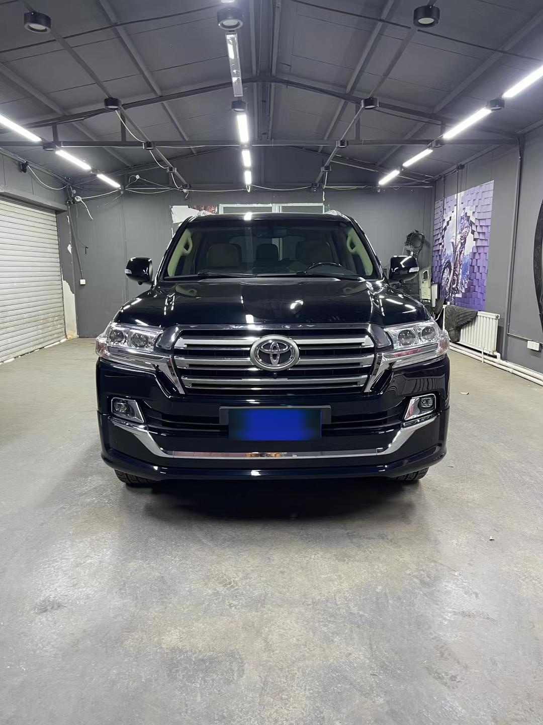 2024款丰田酷路泽5700VXR高配版评测体验