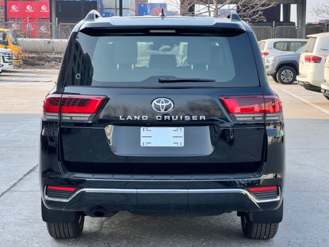 2024款丰田酷路泽5700VXR高配版评测体验