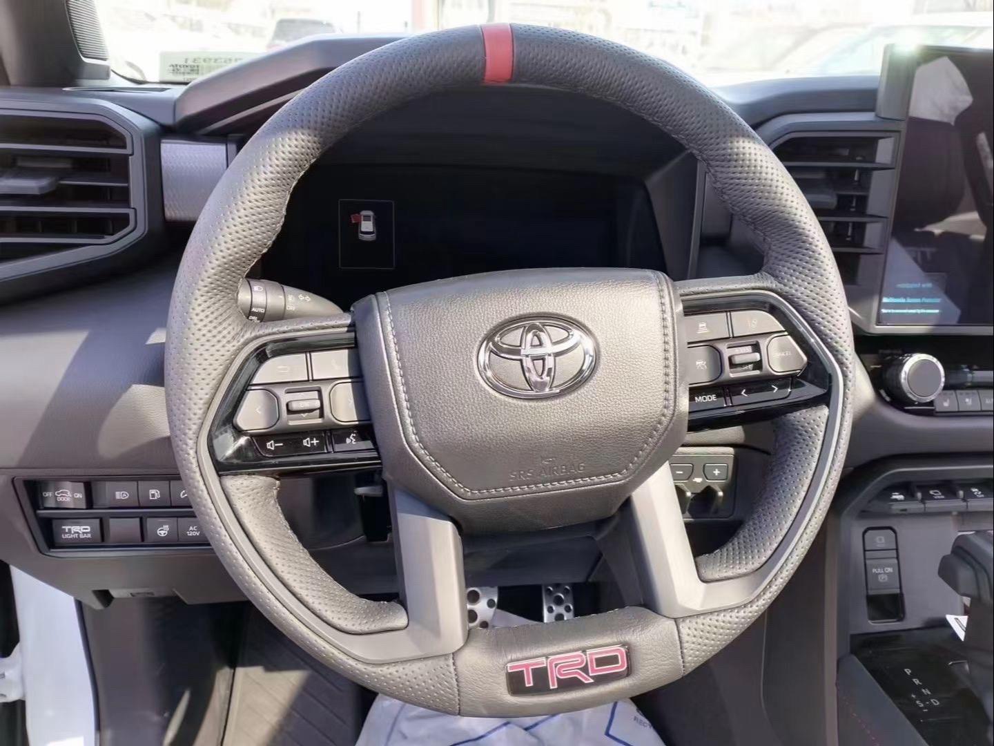 成都丰田红杉美版最新报价99万起