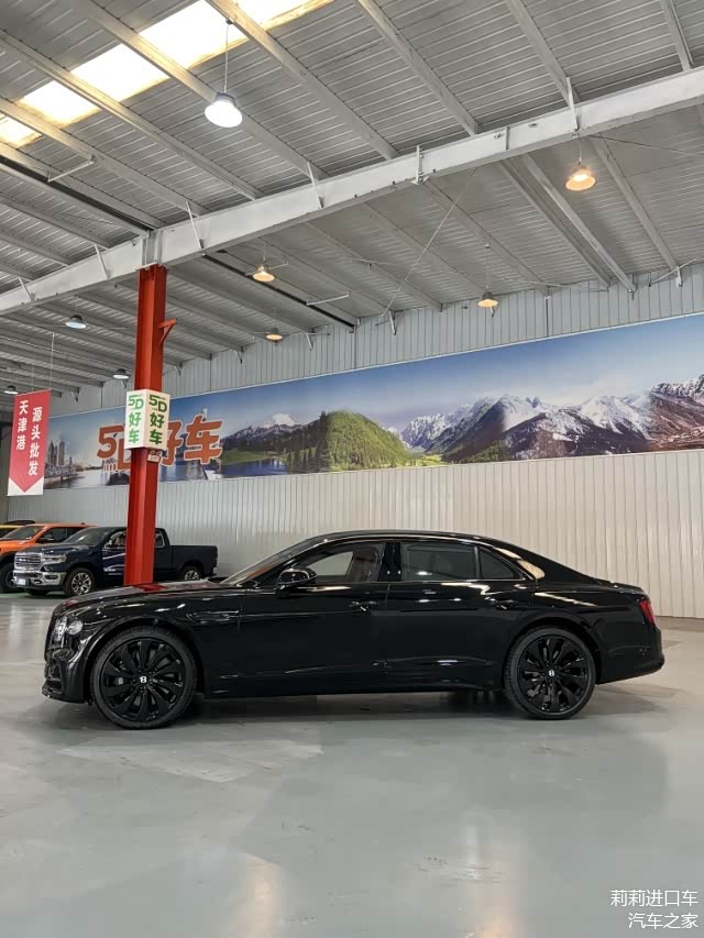 2024飞驰价格最低300万起售 欢迎试乘试驾