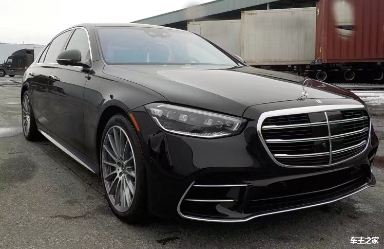 成都平行进口奔驰S级加版平价销售129万起 欢迎试乘试驾