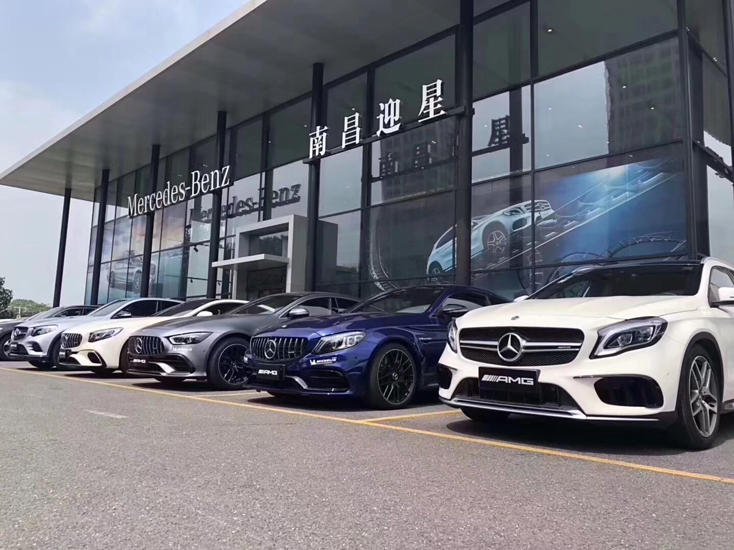 成都奔驰V级限时优惠 目前50万元起售