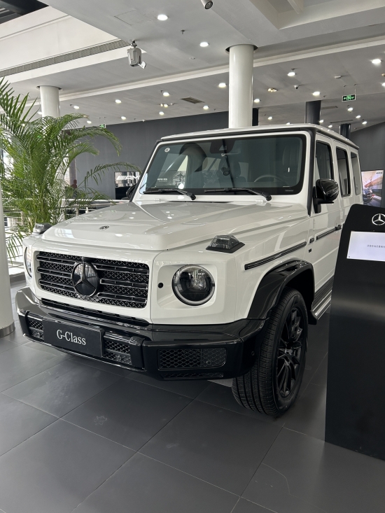 2025平行进口奔驰G级售价198万起 欢迎到店试驾