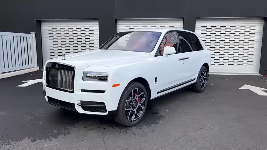 现购库里南让利直降65万 仅626万可入手