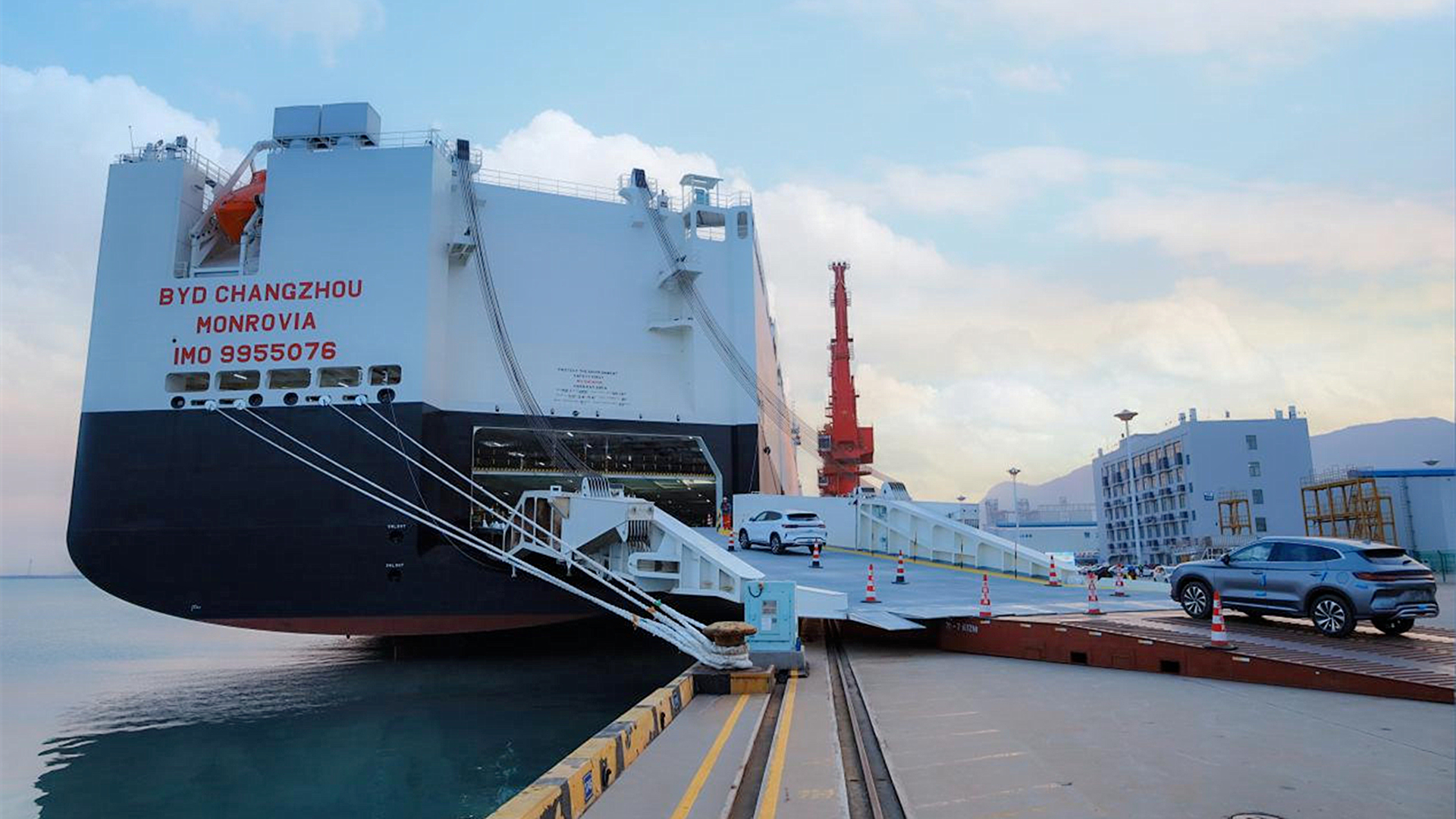 红旗三大子品牌集结广州车展 启航新征程!