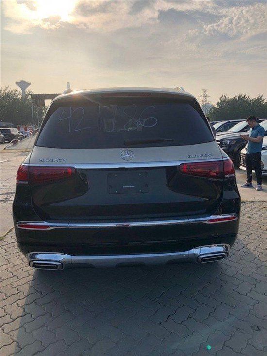 平行进口奔驰迈巴赫S级团购价格278万起 欢迎到店试驾