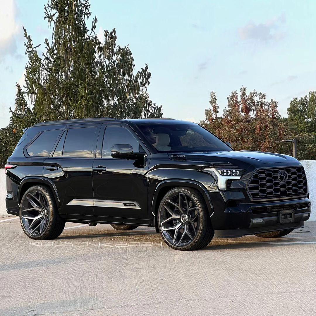 成都平行进口丰田红杉加版最新行情 售价96万元起