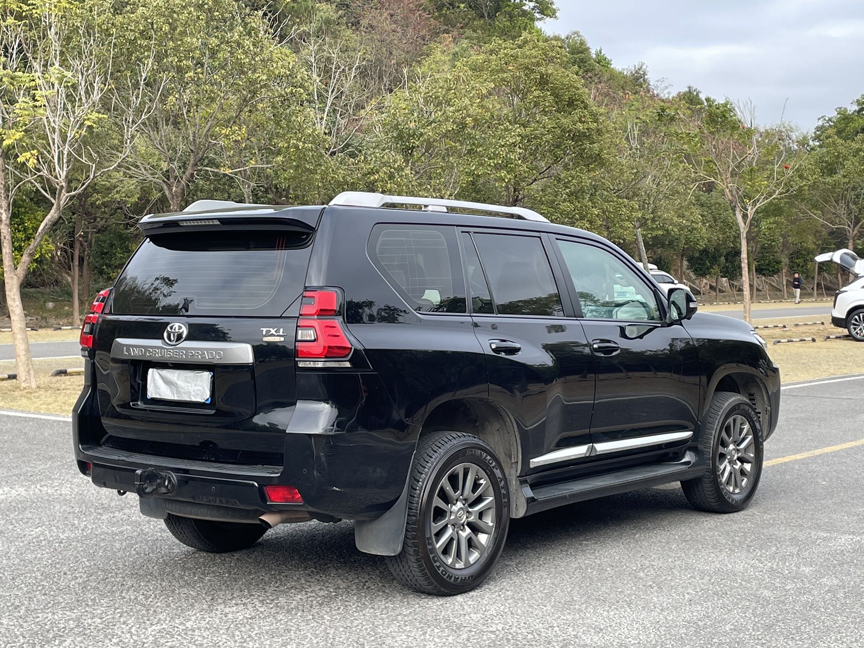 中东版普拉多降价25.2万