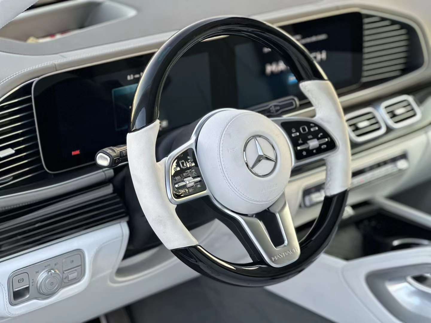 成都迈巴赫GLS新款降价10万 欢迎上门试驾