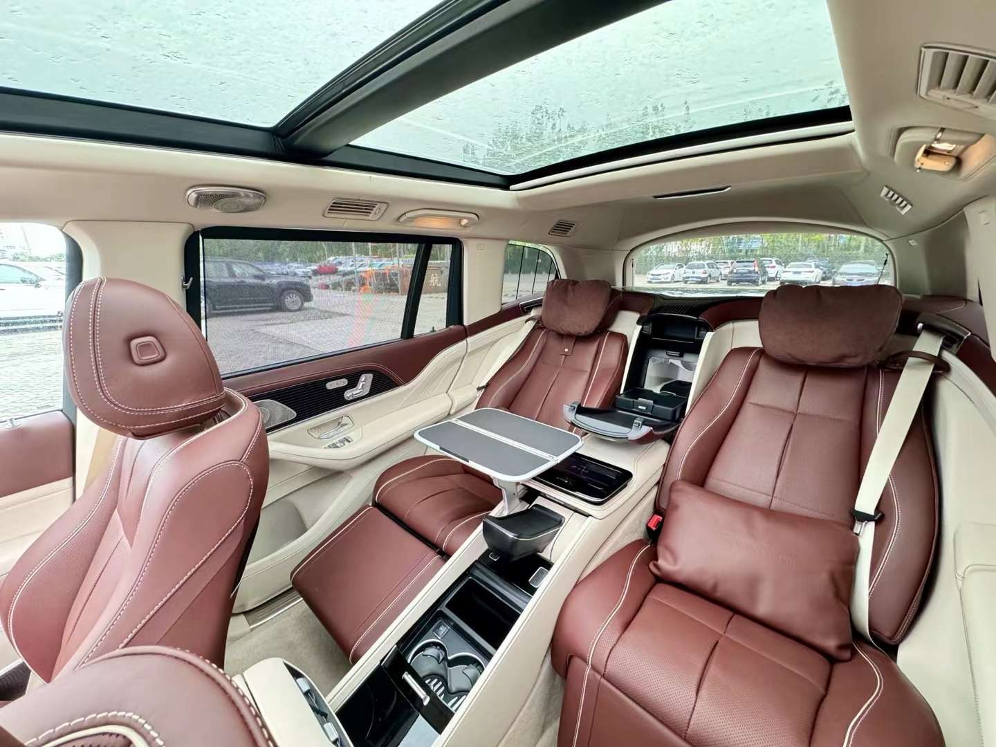 成都迈巴赫GLS级欧版提供试乘试驾 目前优惠高达50万元